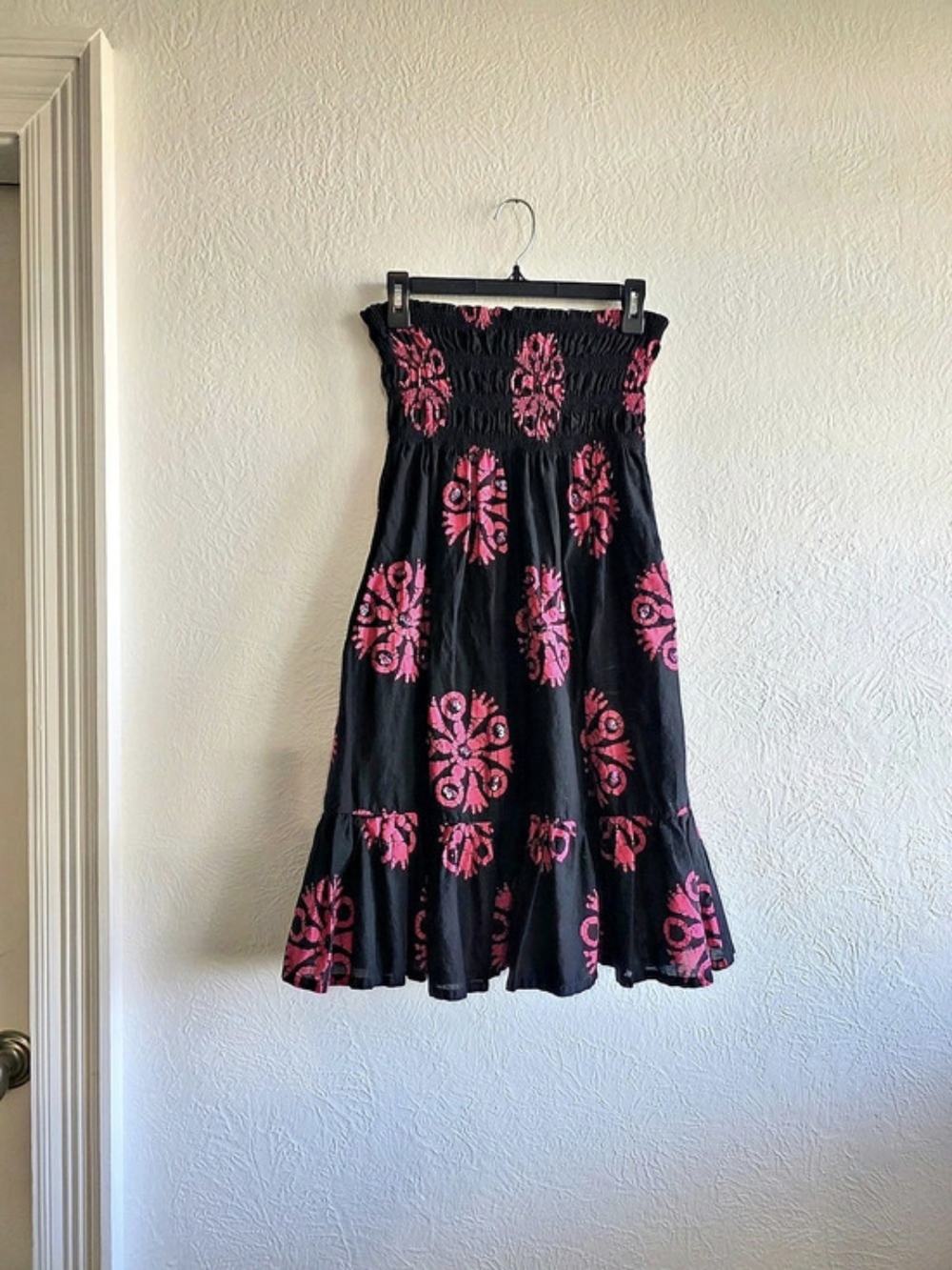 Whimsigoth Moda International Floral Sequined Maxi Dress in Black & Pink Size M